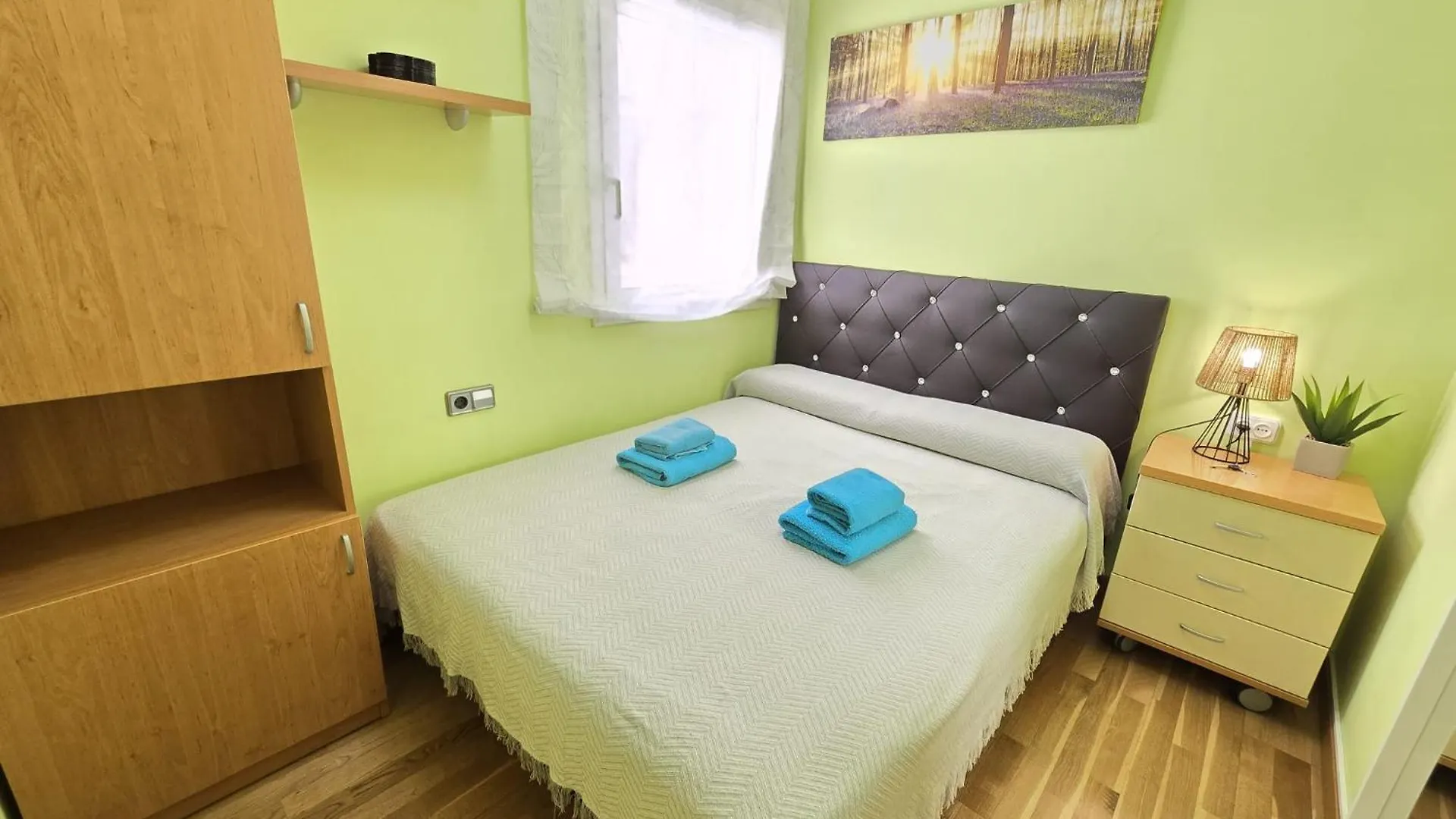 Aribau Habitaciones contacts